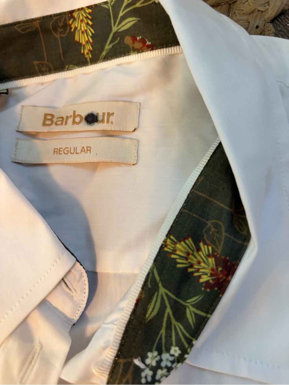 NWT Barbour White Long-Sleeve Dress Shirt with Patterned Collar Trim 14 - Picture 4 of 9